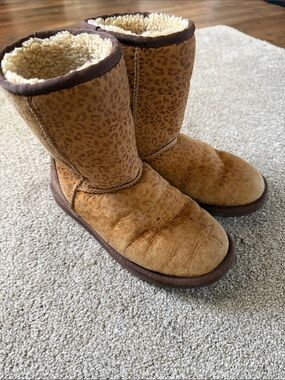 Chestnut Leopard Print Shearling Lined Boots